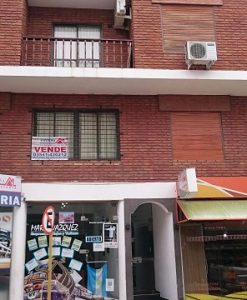 (codigo 04) HERMOSO DEPARTAMENTO A MEDIA CUADRA DEL PLENO CENTRO PARA 4 PERSONAS