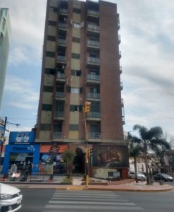 (codigo 323) VENDO DEPARTAMENTO TORRE ....VISTA PANORAMICA A TODA LA CIUDAD ...PLENO CENTRO