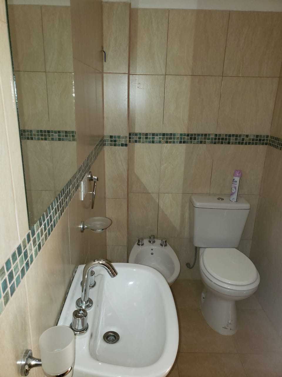 04e8f79e-58e7-4b7e-bbf5-01c17d375403_1