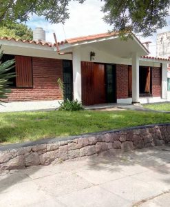 (codigo 103) ALQUILER TEMPORARIO HERMOSO CHALET CAPACIDAD PARA 6-7 PERSONAS