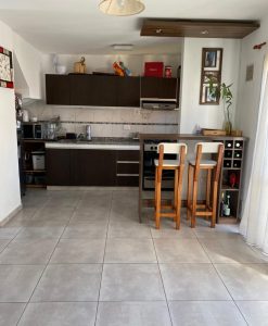 (codigo 312)HERMOSO DUPLEX  EN BARRIO RESIDENCIAL SANTA RITA ...EXCELENTE ENTORNO!!!!