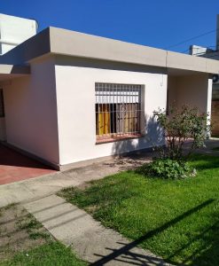(codigo 08) ALQUILO POR TEMPORADA CASA A 8-9 CUADRAS DEL PLENO CENTRO ZONA BALNEARIOS
